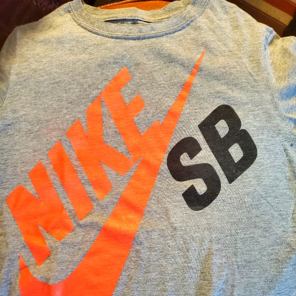 Nike t-shirt